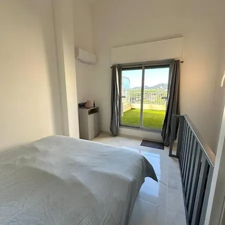 T2 Duplex Climatise Et Renove Avec Terrasses - Port * 히에레